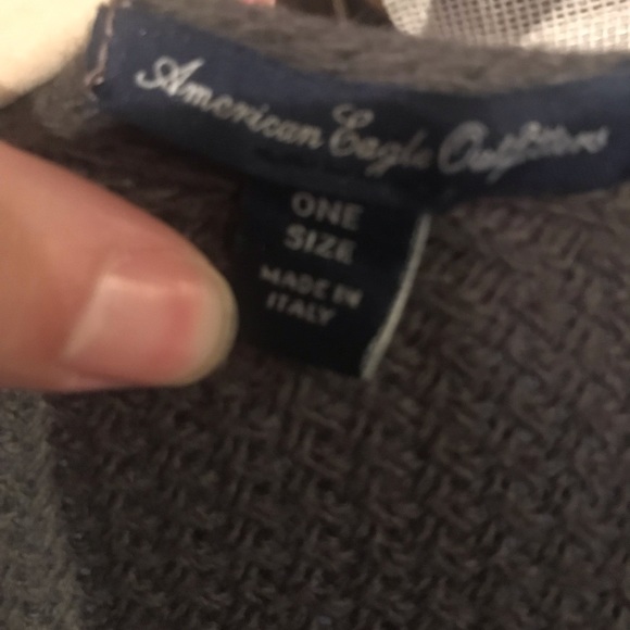 American Eagle Sweater - Picture 2 of 2